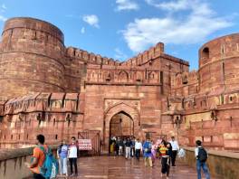 agra-fort-sightseeing